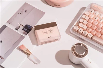 Flacon de parfum lumineux rechargeable ? Le parfum Lofree me surprend vraiment